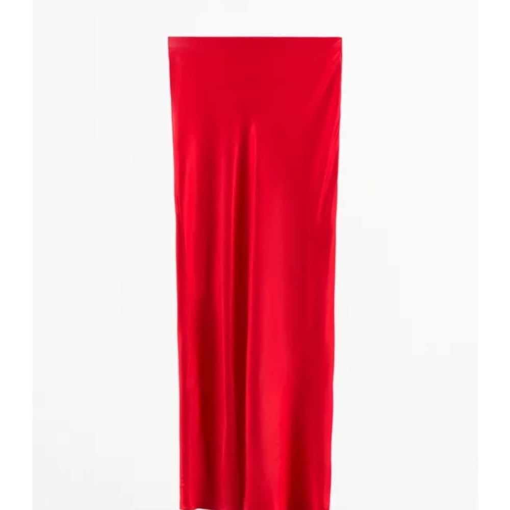 Zara Red Maxi Skirt for Cocktail. It drapes beautifully!